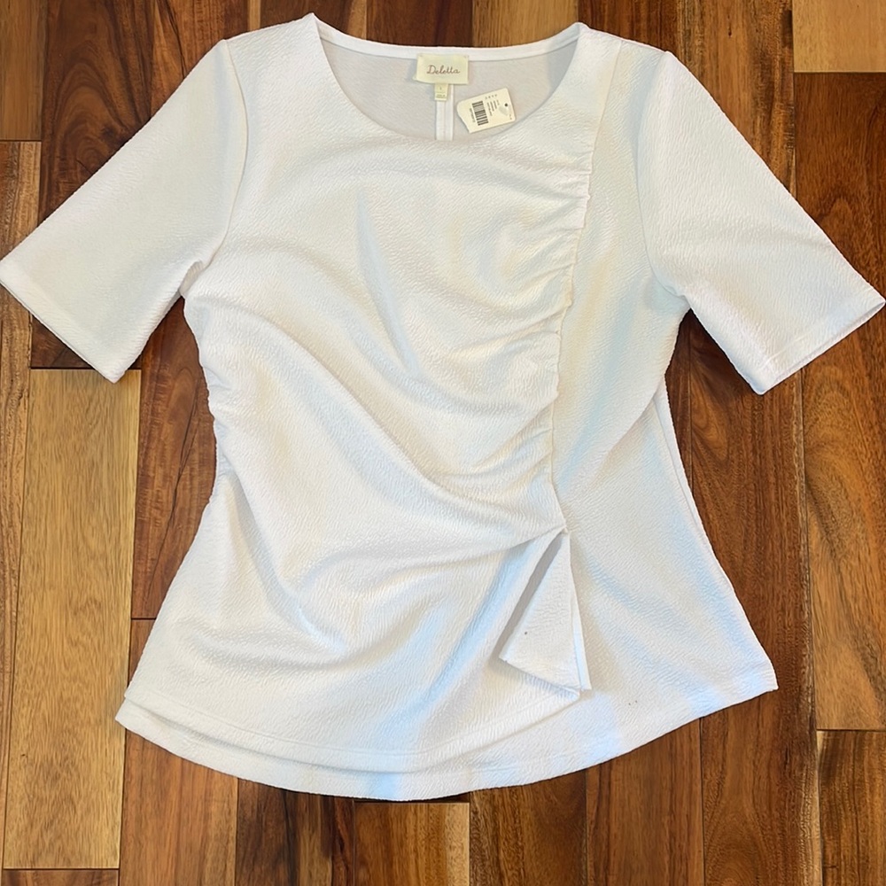 White stretchy blouse